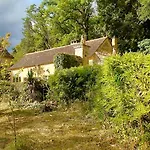 House At Moulin Neuf - *