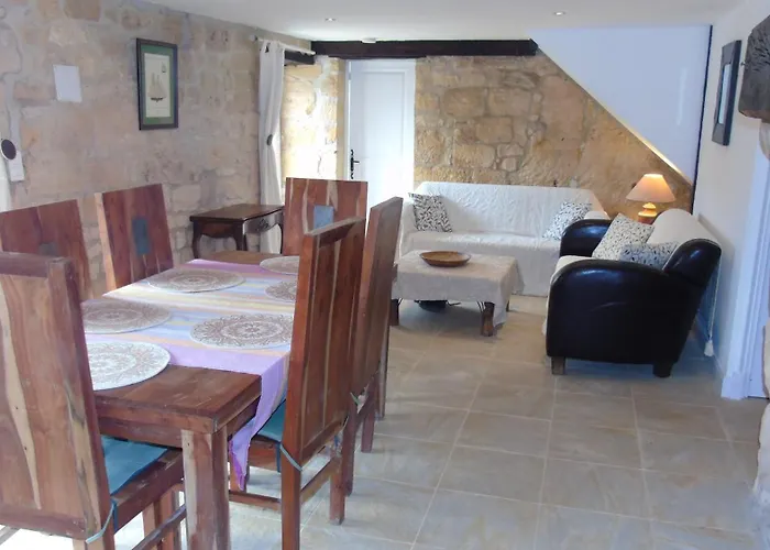 House At Moulin Neuf - *